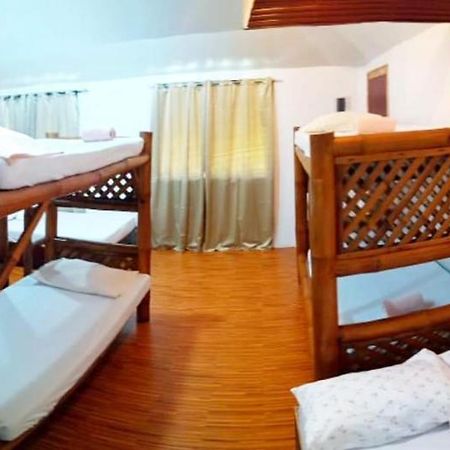 Siargao Tropic Hostel ゼネラル・ルナ エクステリア 写真