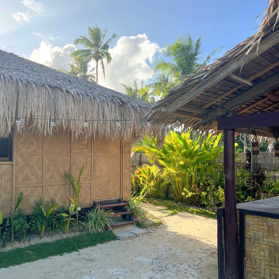 Siargao Tropic Hostel ゼネラル・ルナ エクステリア 写真