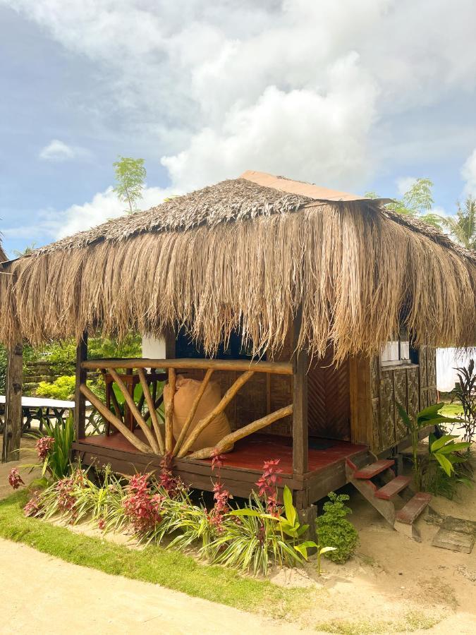 Siargao Tropic Hostel ゼネラル・ルナ エクステリア 写真